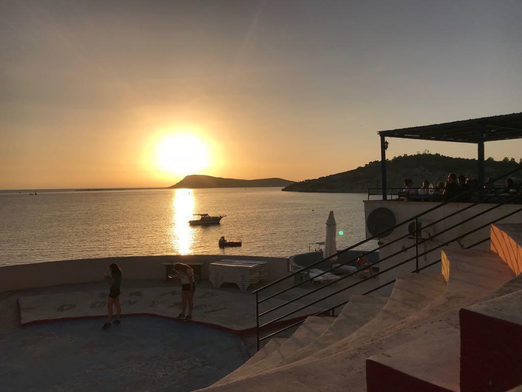 Hotel Leon Foça Exteriör bild
