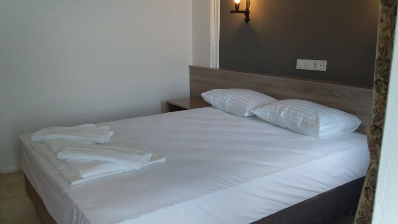 Hotel Leon Foça Exteriör bild