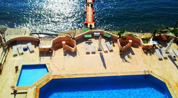 Hotel Leon Foça Exteriör bild