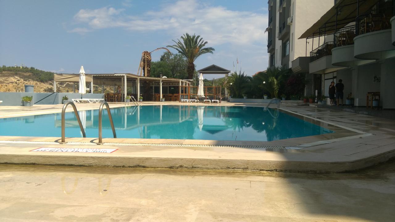 Hotel Leon Foça Exteriör bild