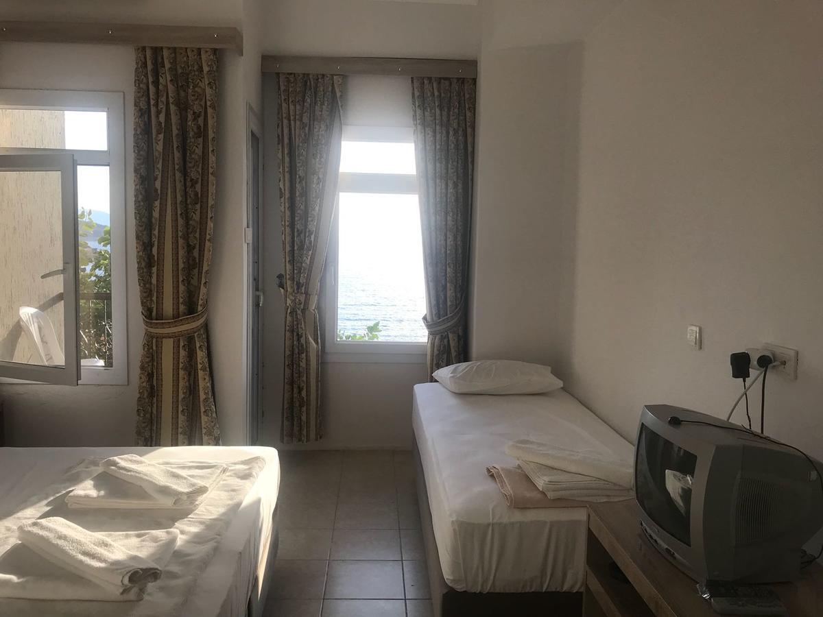 Hotel Leon Foça Exteriör bild